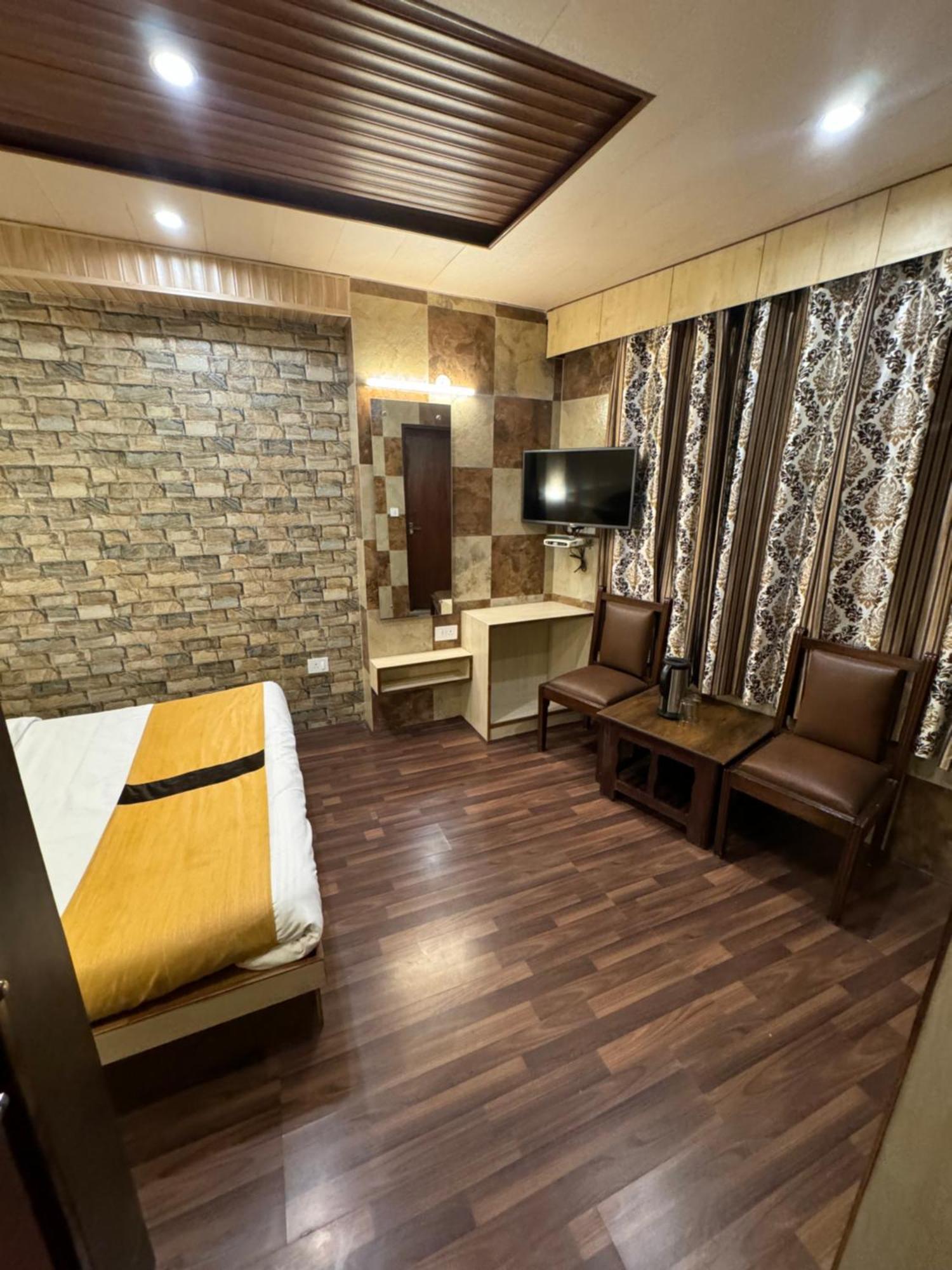 Hotel Victory Shimla Eksteriør bilde